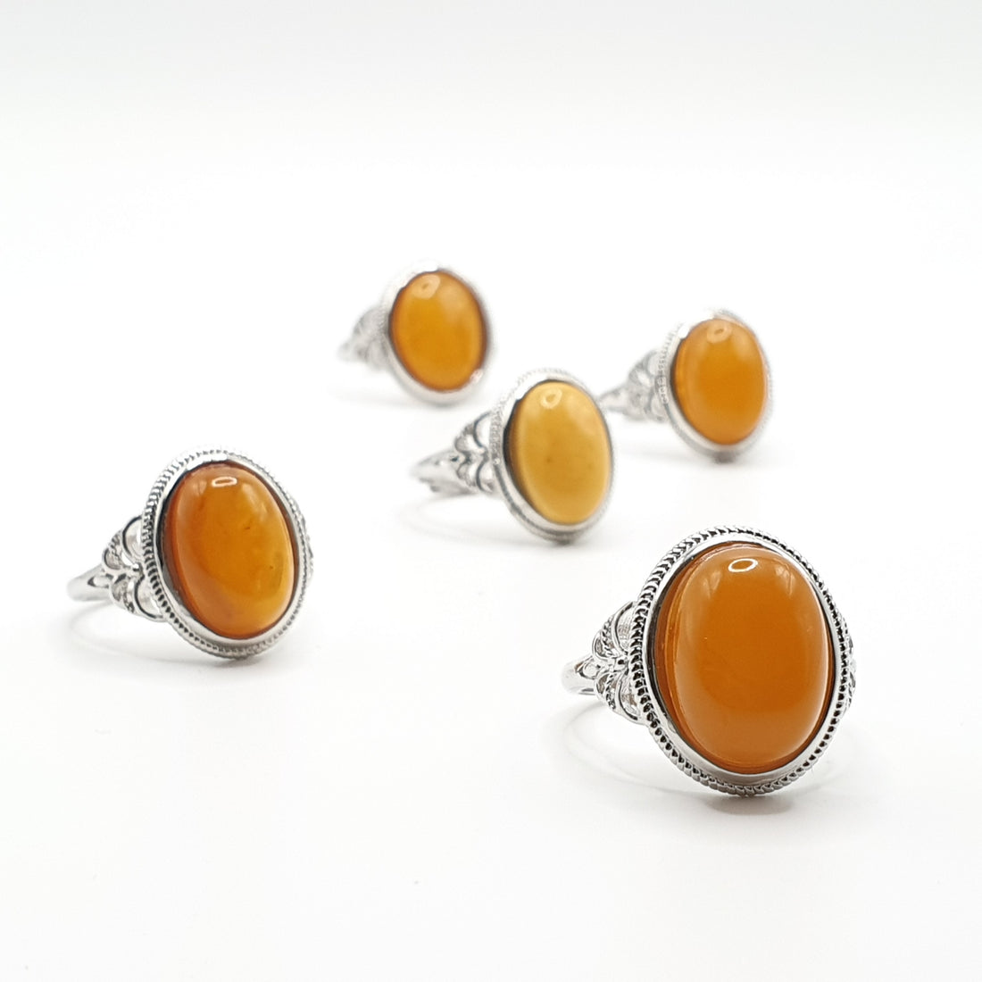 Exploring the Fascinating Qualities and Metaphysical Properties of Old Amber