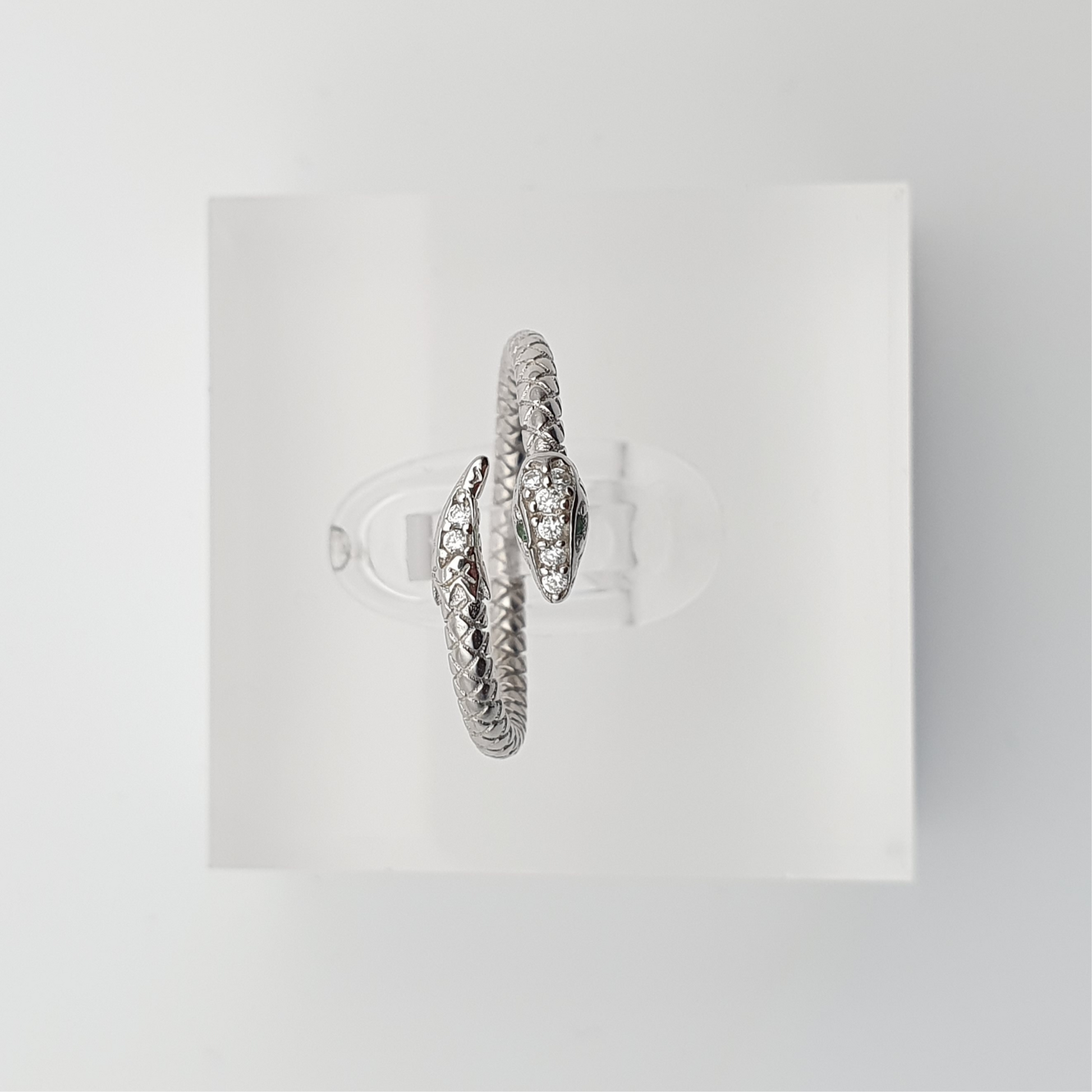 Green Eyed Snake Ring - Silver top view