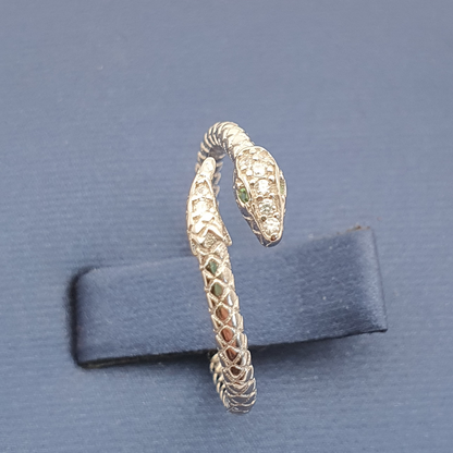 Green Eyed Snake/Serpenti Viper Ring