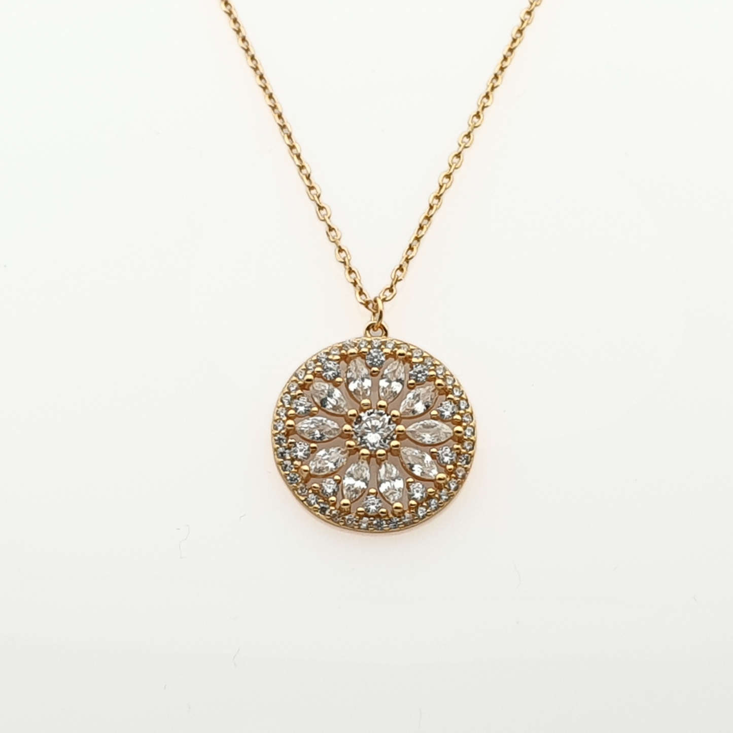 Sparkling Round Flower Jewel Pendant Necklace