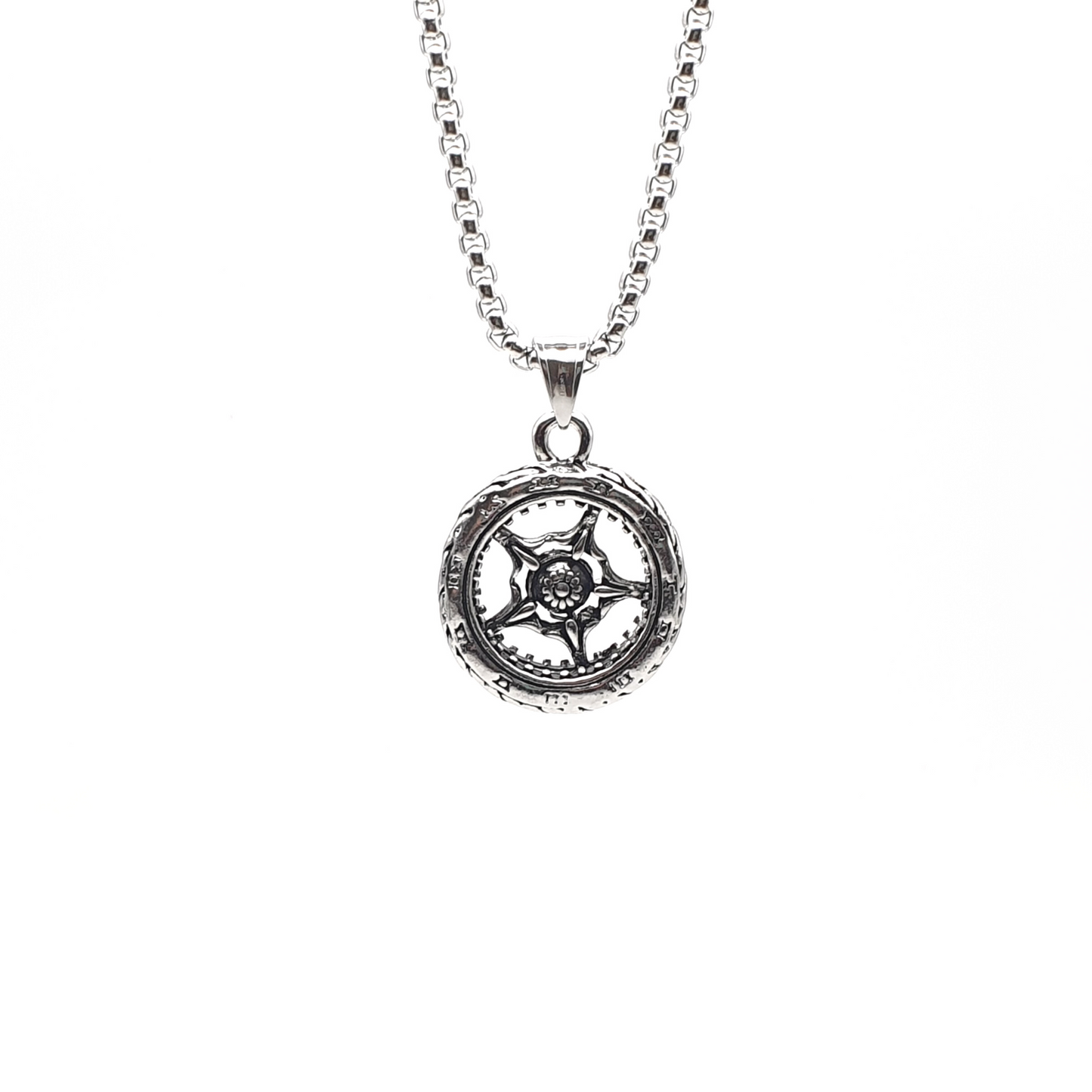 Wheel of Time Star Tyre Pendant Chain Necklace