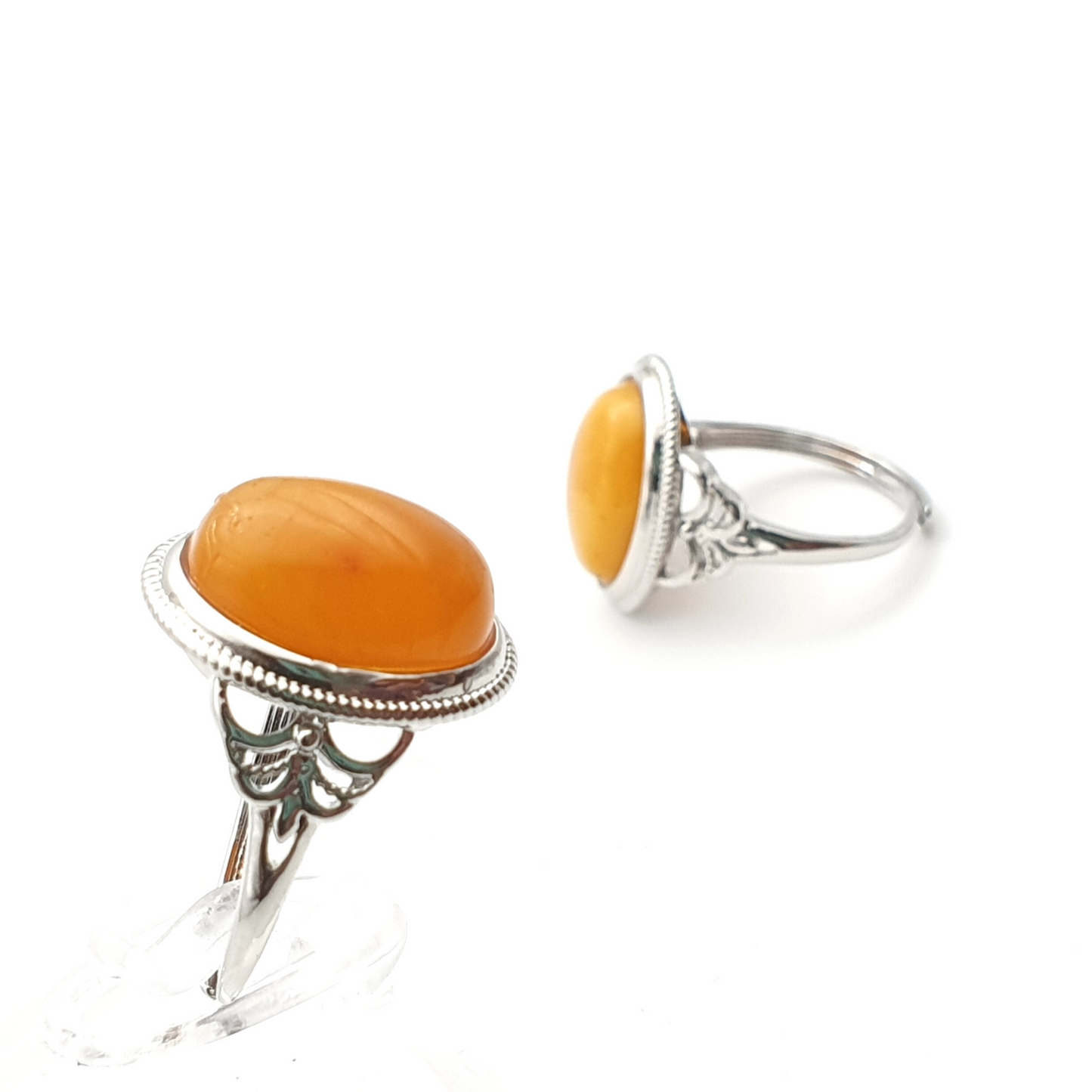 Scalloped Side Old Amber Silver Tone Ring